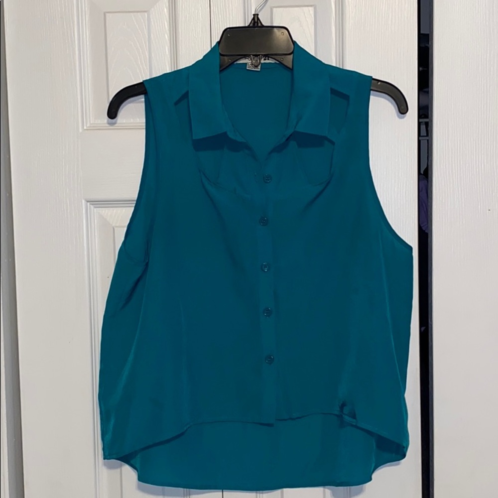Forever 21 Cut Out Button up blouse